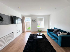 2 Bedroom House by Mesh Accommodation Short Lets Canterbury For Leisure & Corporate Stays Short & Long Term Stays
